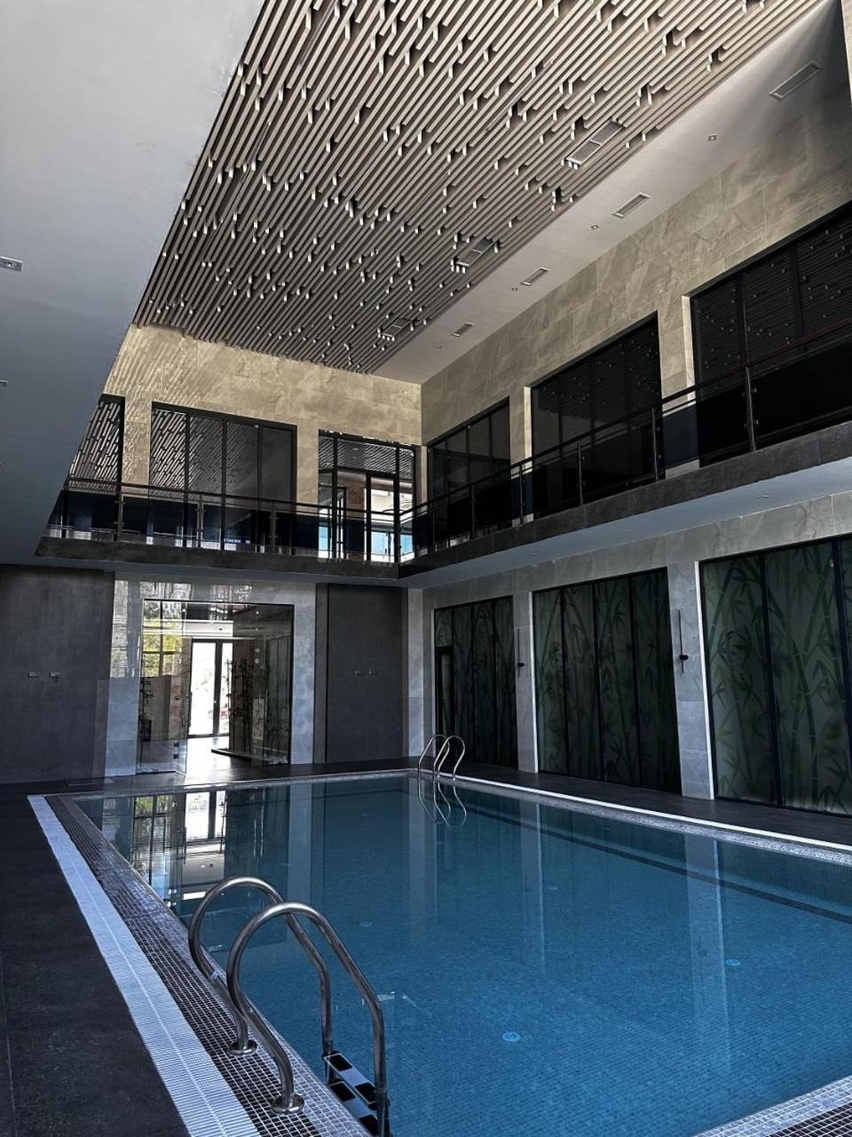 Ziyorat Luxury Hotel Fergana Kültér fotó