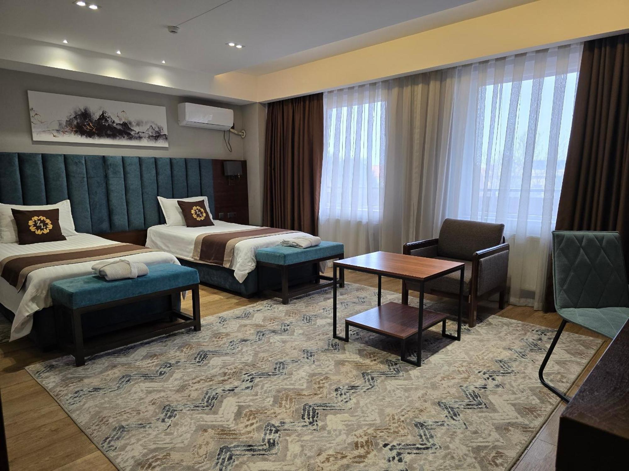Ziyorat Luxury Hotel Fergana Kültér fotó