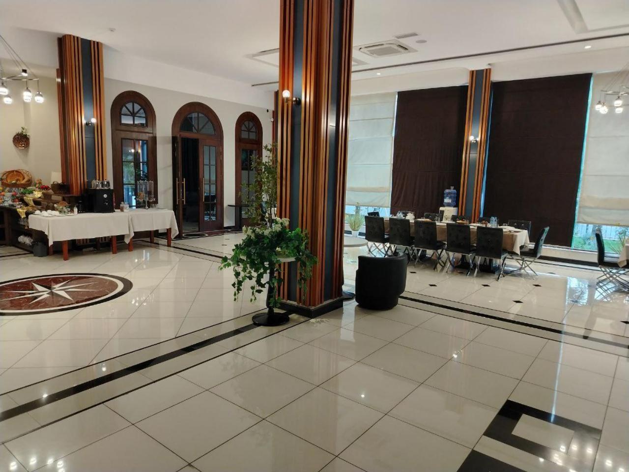 Ziyorat Luxury Hotel Fergana Kültér fotó