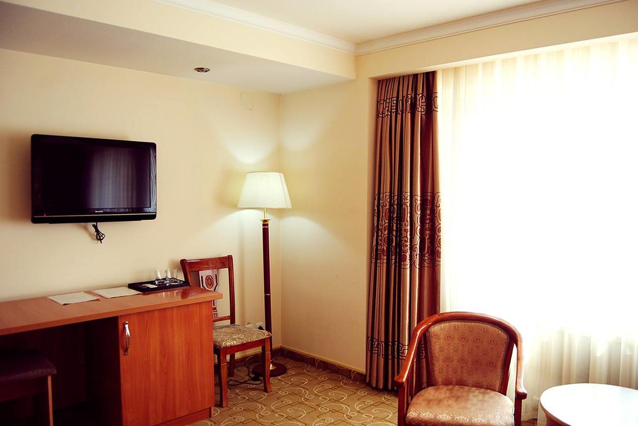 Ziyorat Luxury Hotel Fergana Kültér fotó