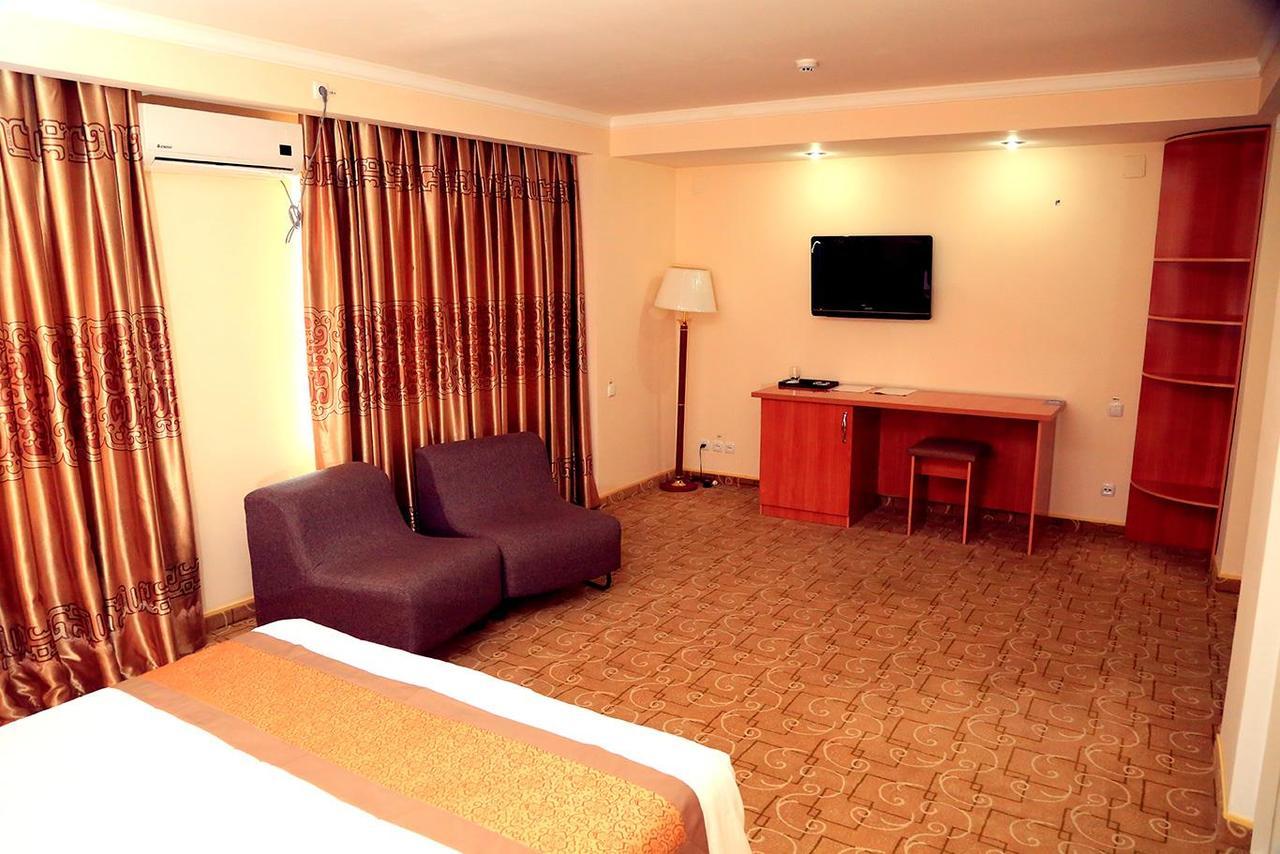 Ziyorat Luxury Hotel Fergana Kültér fotó