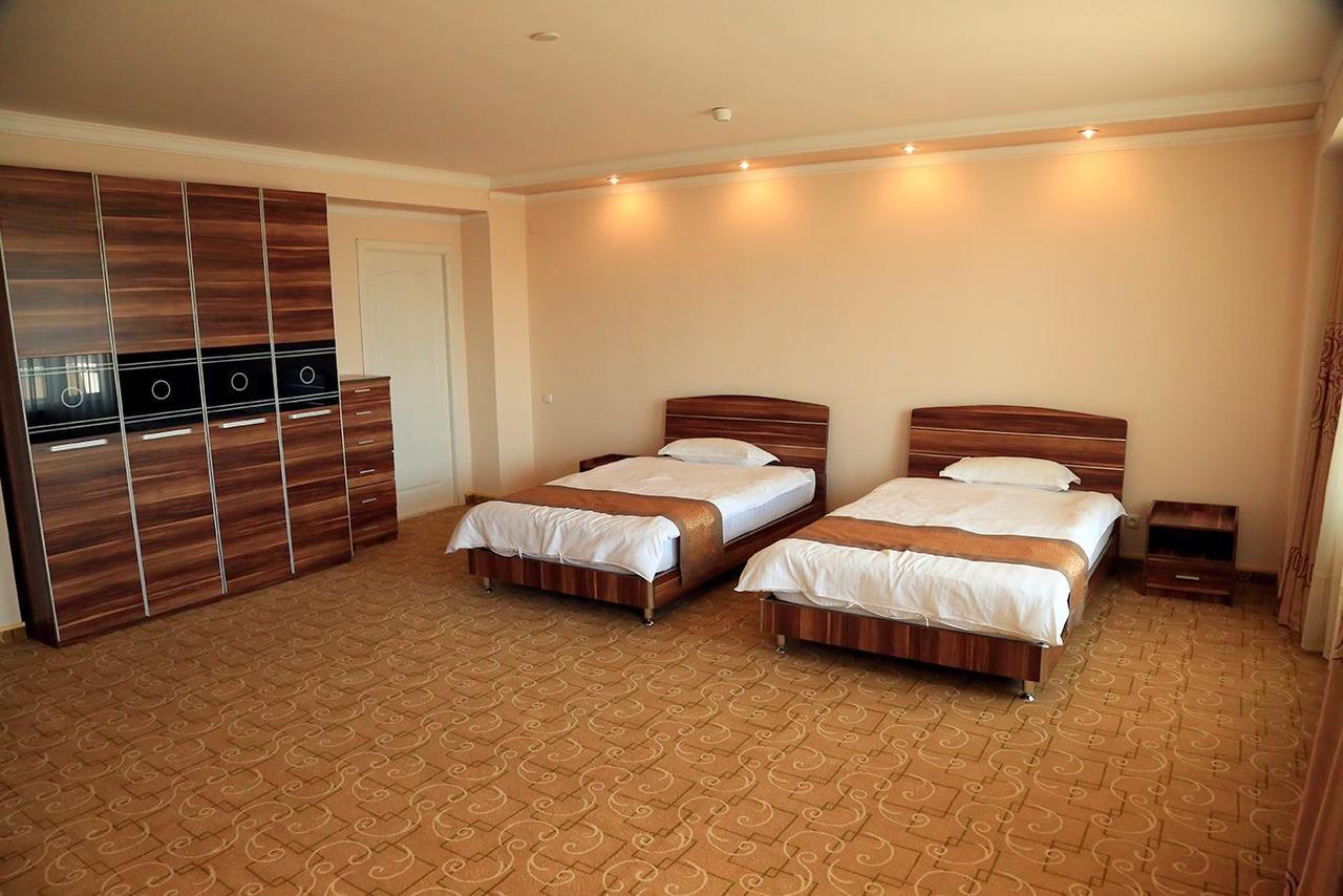Ziyorat Luxury Hotel Fergana Kültér fotó